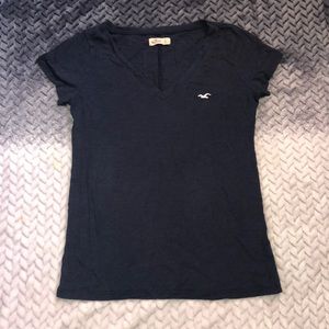 Hollister v-neck tee